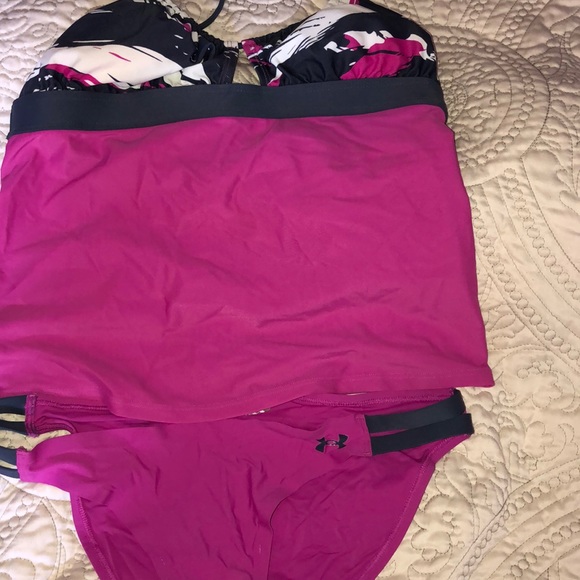 Under Armour Other - NWOT Under armour tankini swim suit size med Under Armour Other - NWOT Under armour tankini swim suit size med
